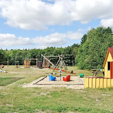 Three-bedroom Holiday In 3 Fårvang